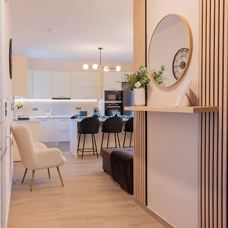 Apartment La Marine