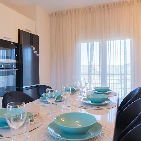 Apartment La Marine *
