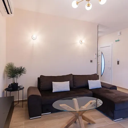 Apartment La Marine