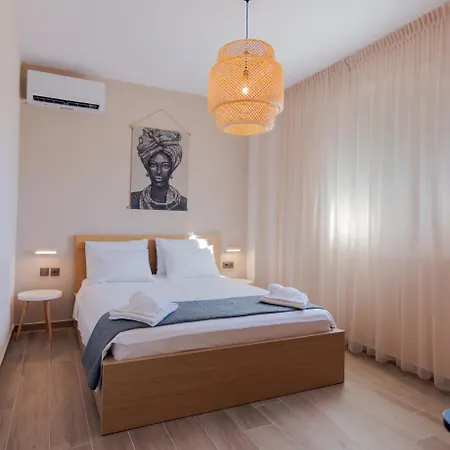 La Marine Apartment